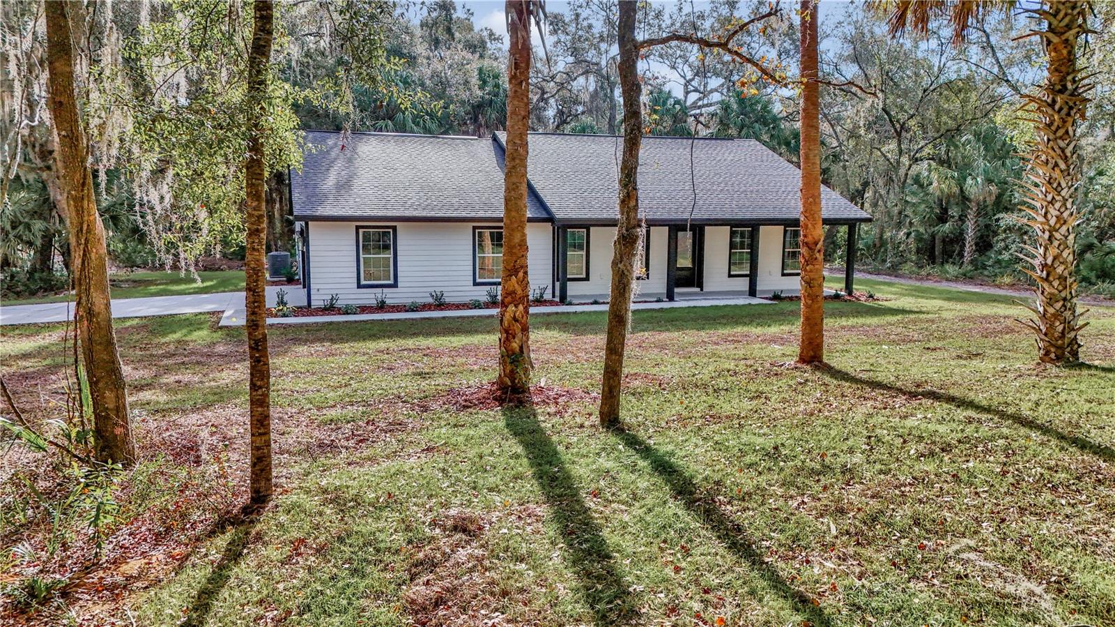 Listing photo id 2 for 12372 Checkerberry Drive