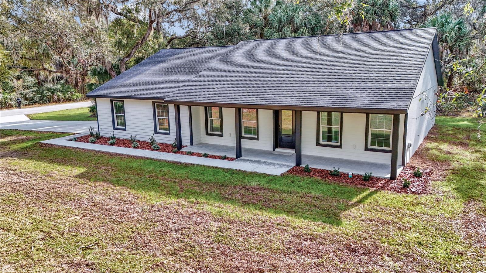 Listing photo id 4 for 12372 Checkerberry Drive