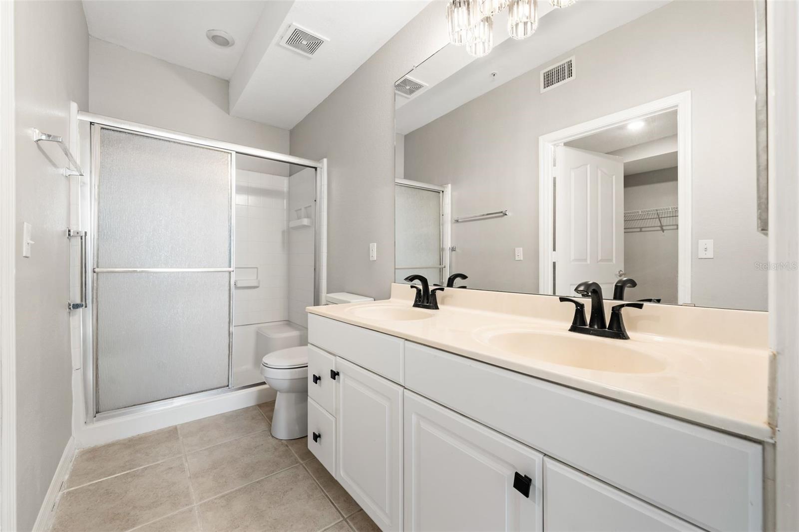 Image 17 of 24 For 2211 16th Terrace 2211