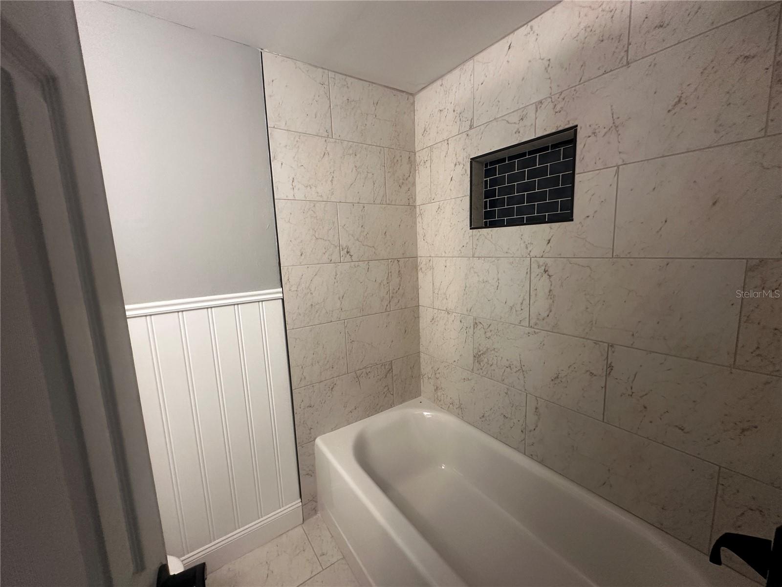 Image 4 of 7 For 2214 Silver Springs Boulevard 22