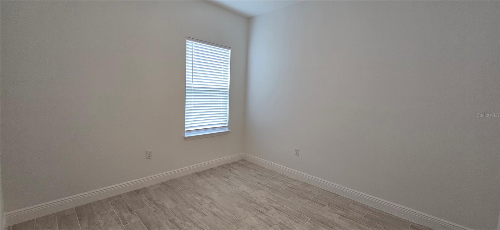 Image 10 of 15 For 17005 25th Terrace Road