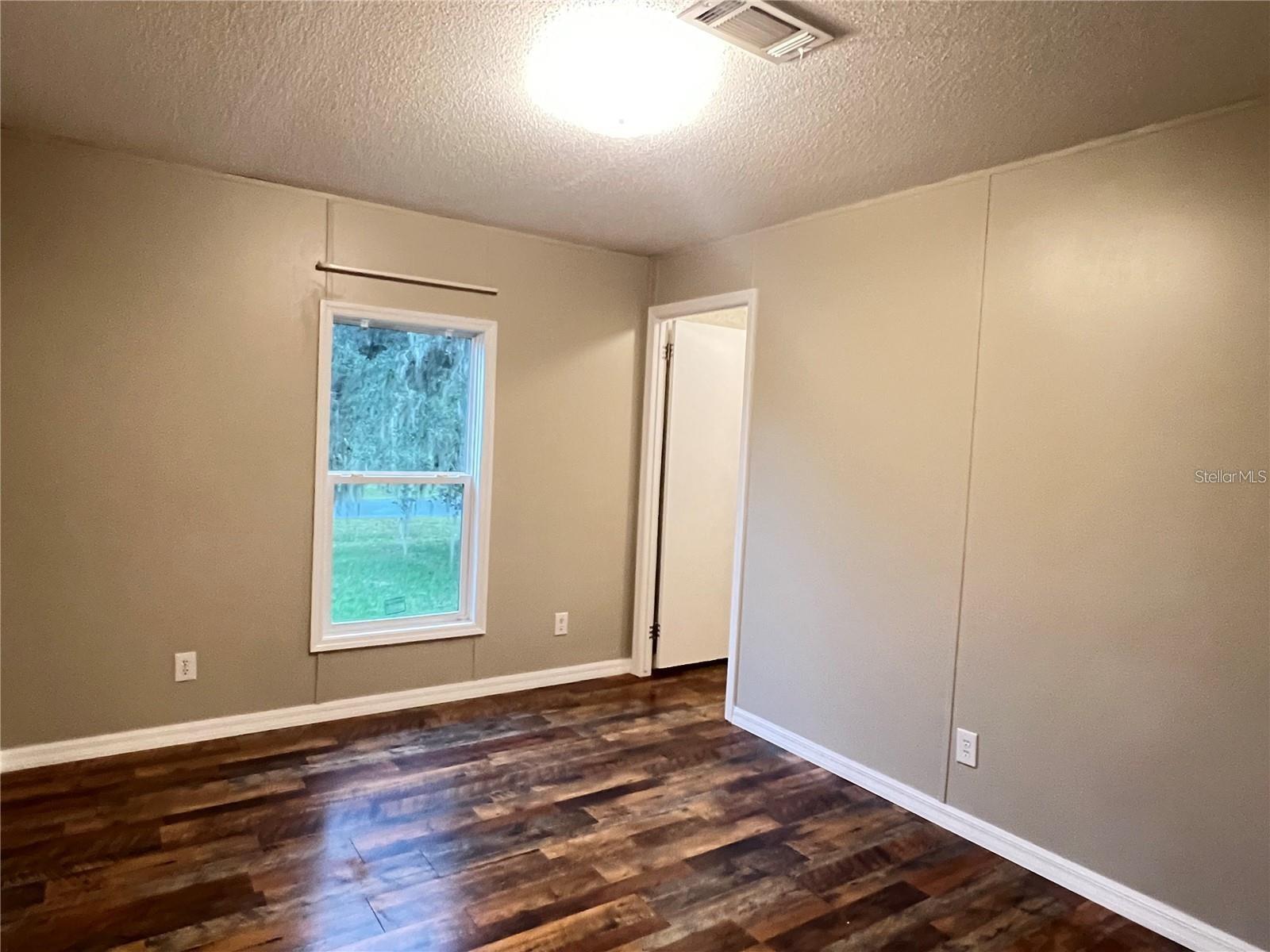 Image 22 of 35 For 10 69th Avenue