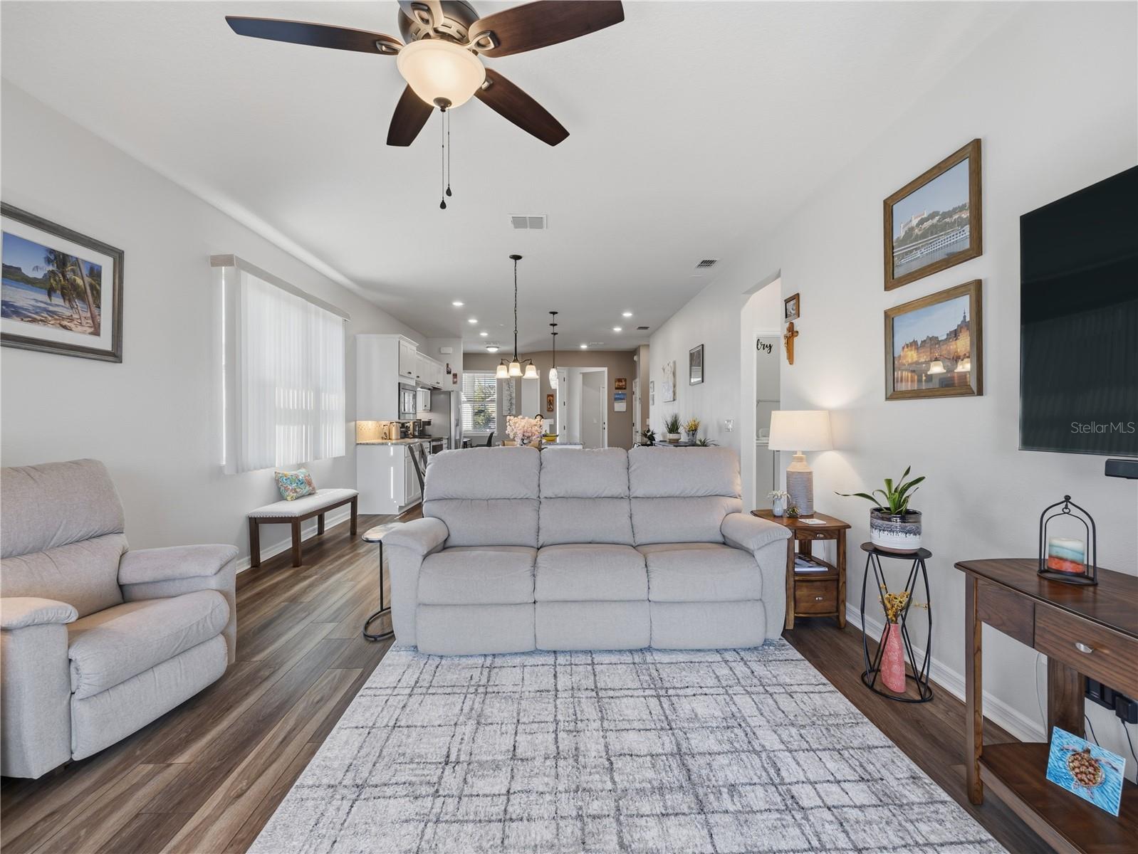 Image 13 of 49 For 9652 63rd Loop