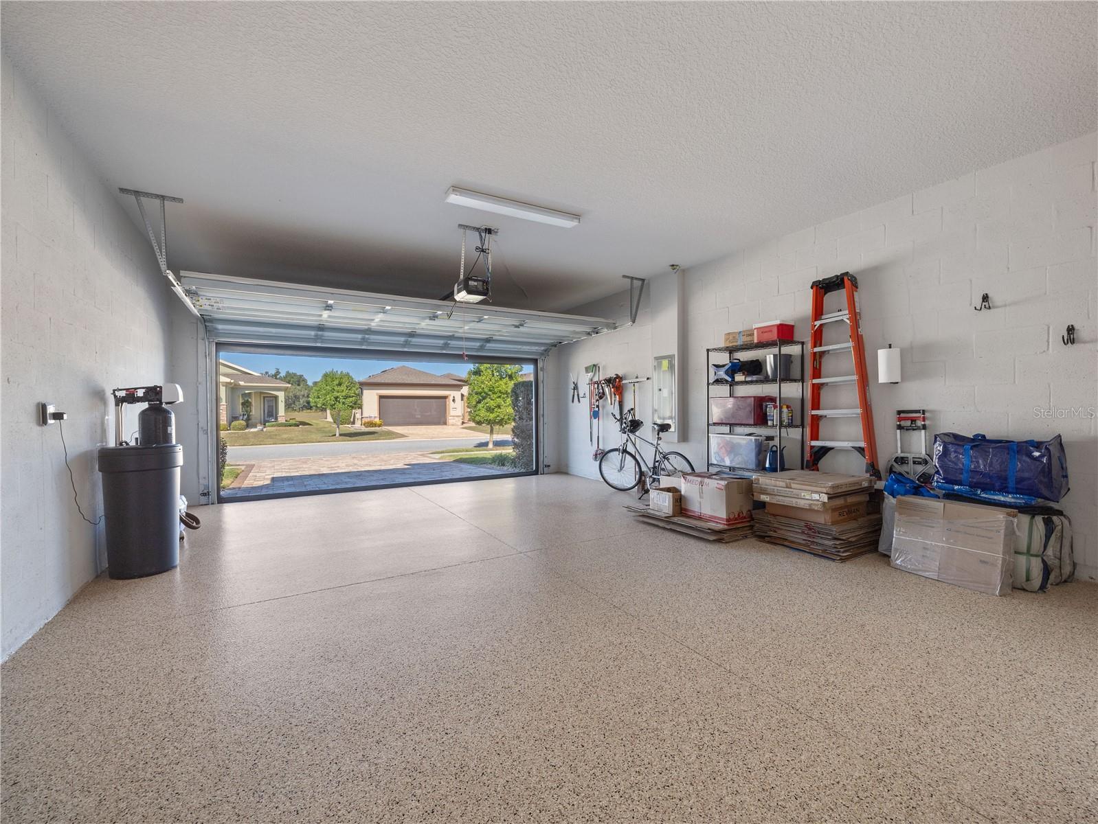 Image 25 of 49 For 9652 63rd Loop