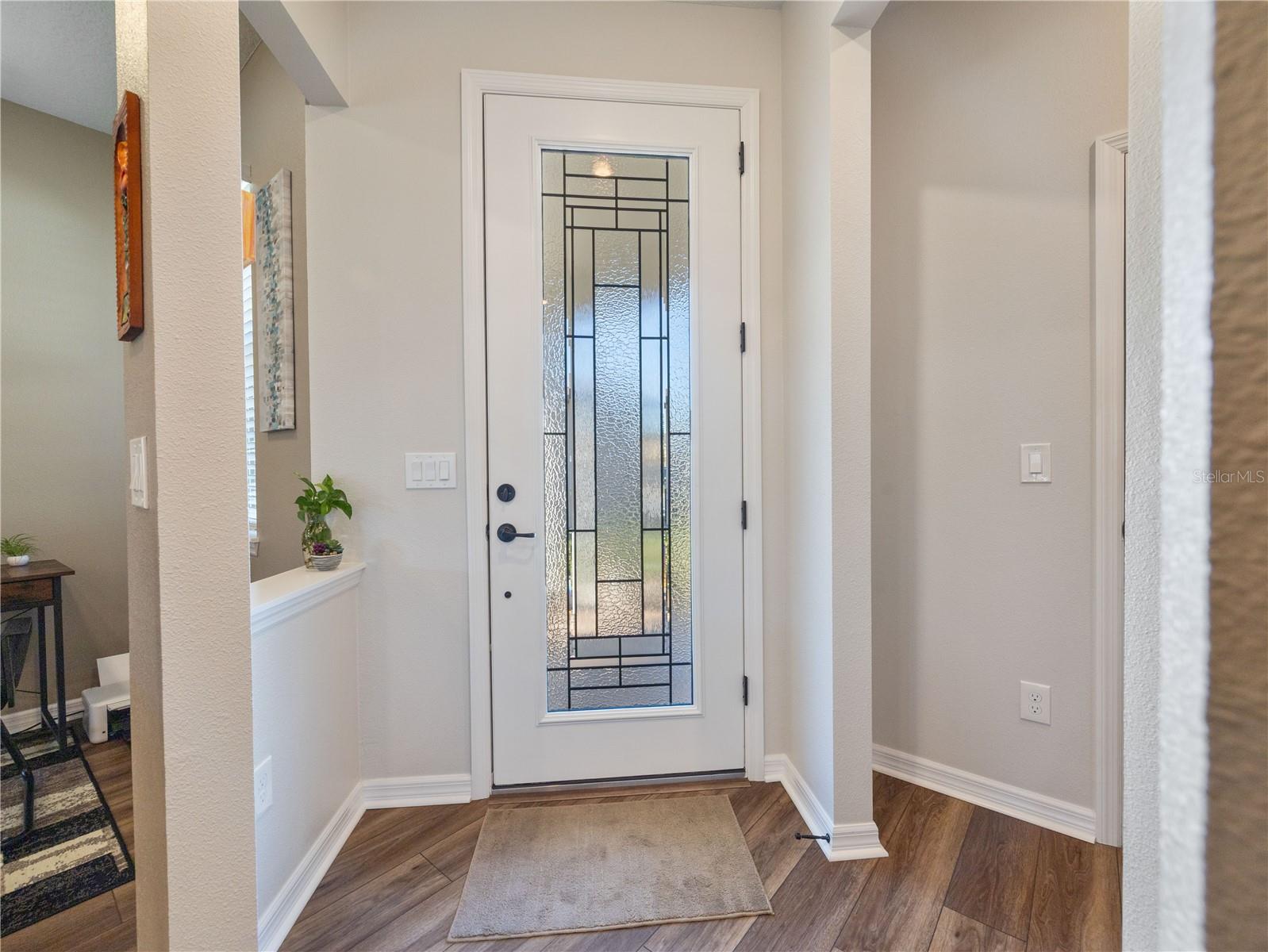 Image 4 of 49 For 9652 63rd Loop