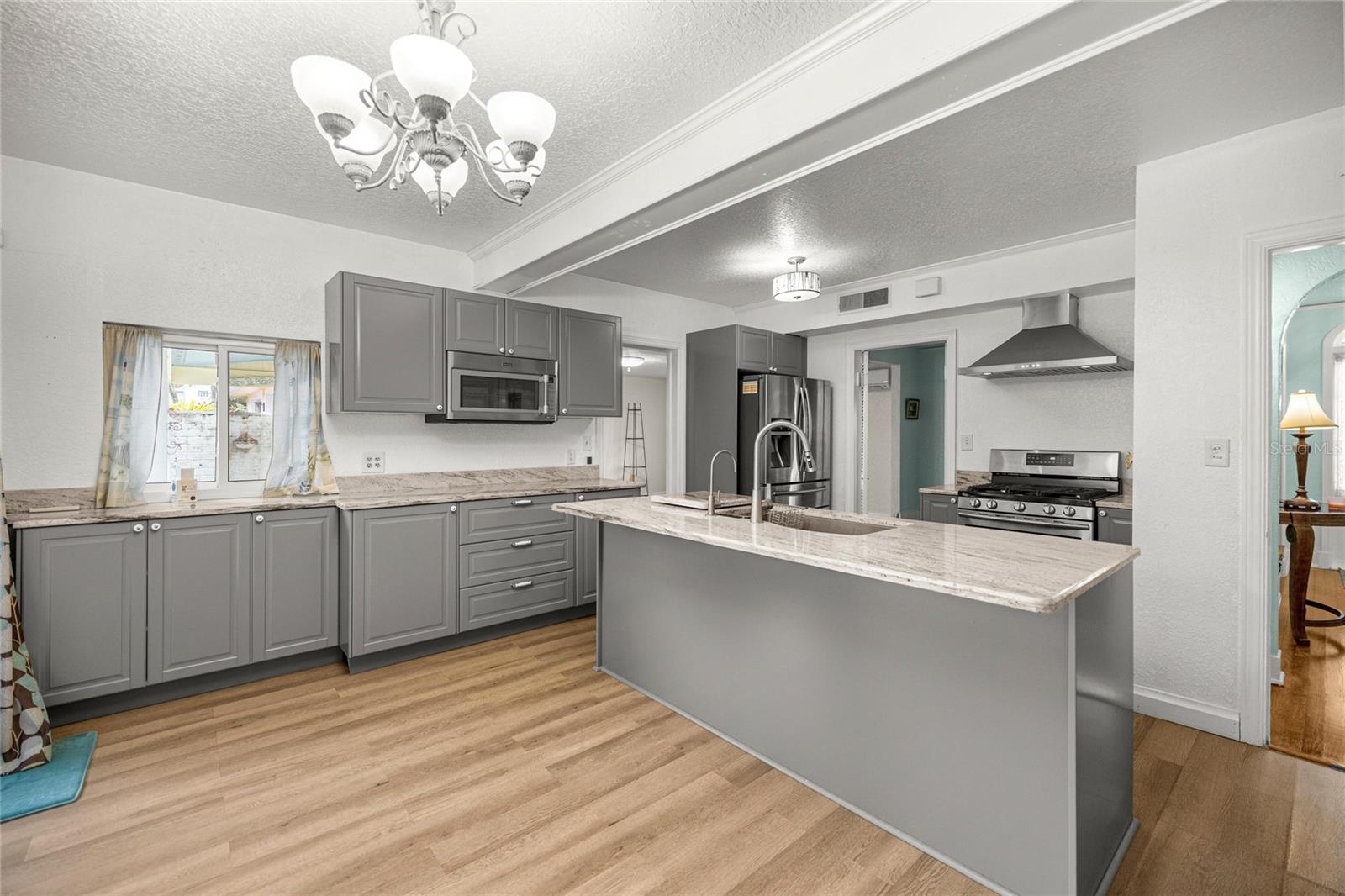 Image 12 of 49 For 1226 9th Avenue