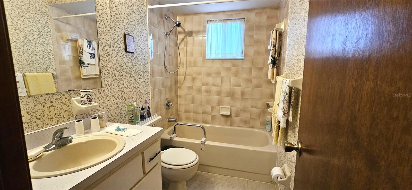 Image 12 of 30 For 8329 106th Street