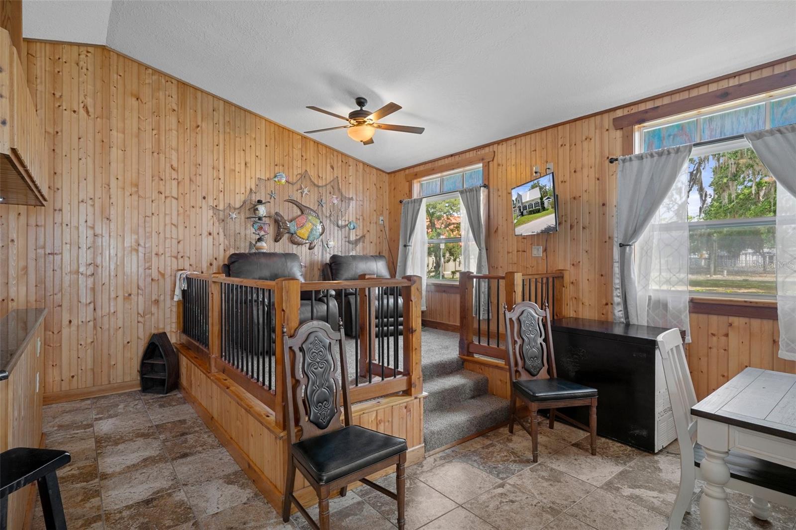 Image 21 of 56 For 10990 Seminole Place