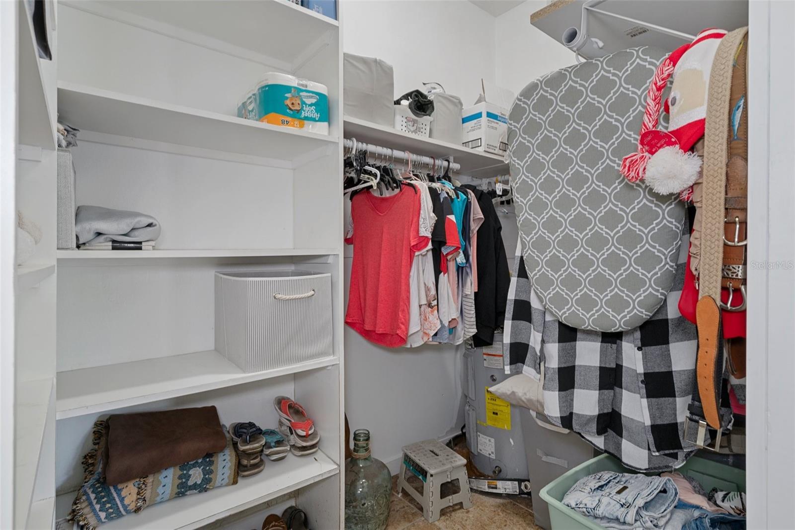 Image 36 of 56 For 10990 Seminole Place