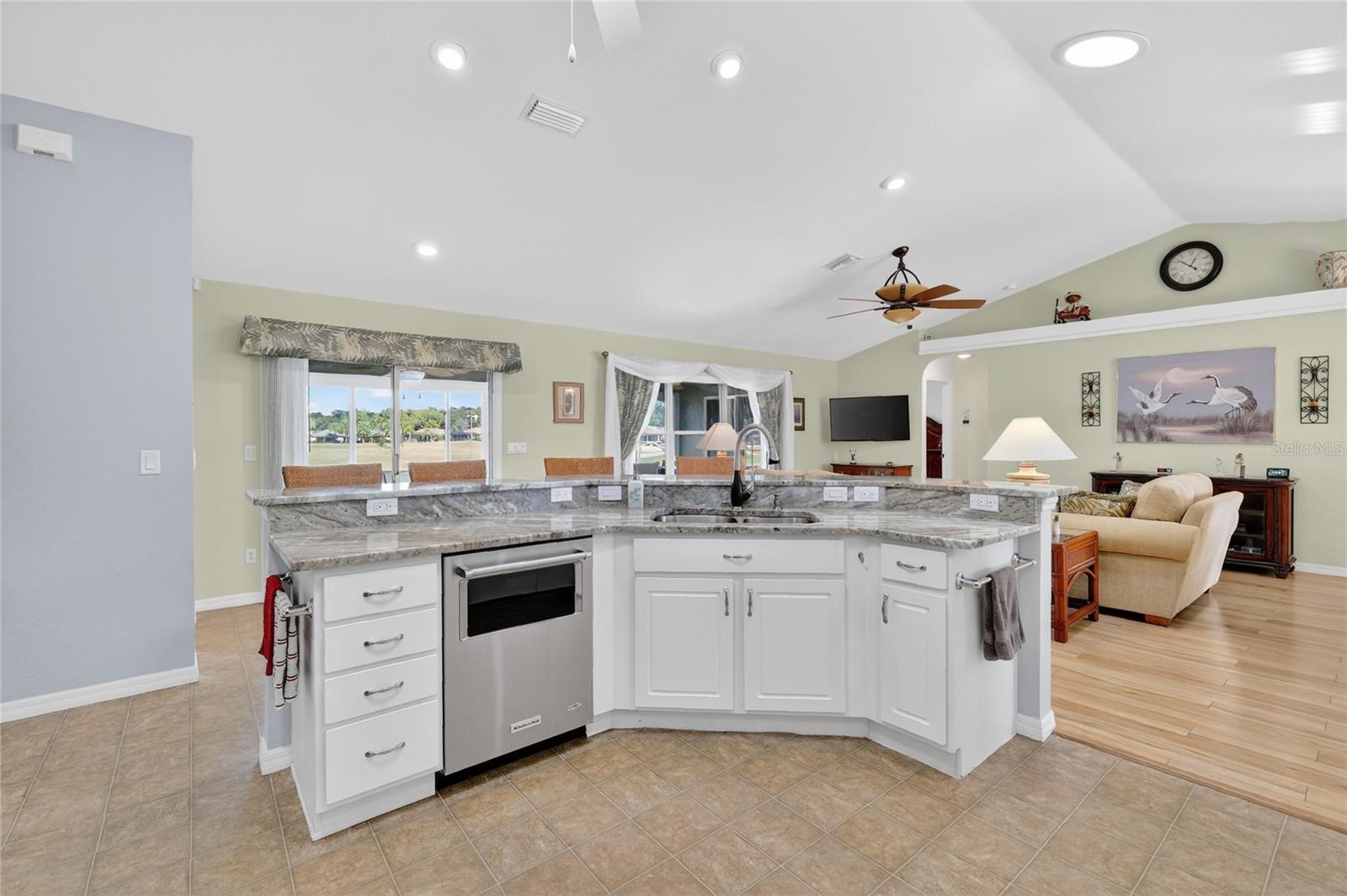 Image 15 of 30 For 12384 176th Loop