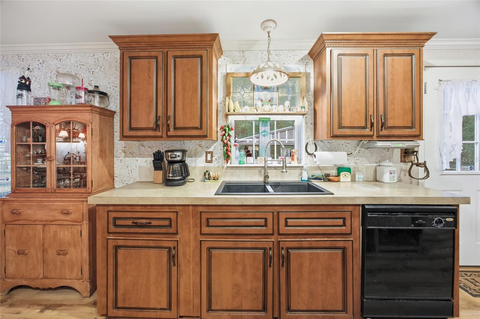 Image 16 of 34 For 975 107th Court