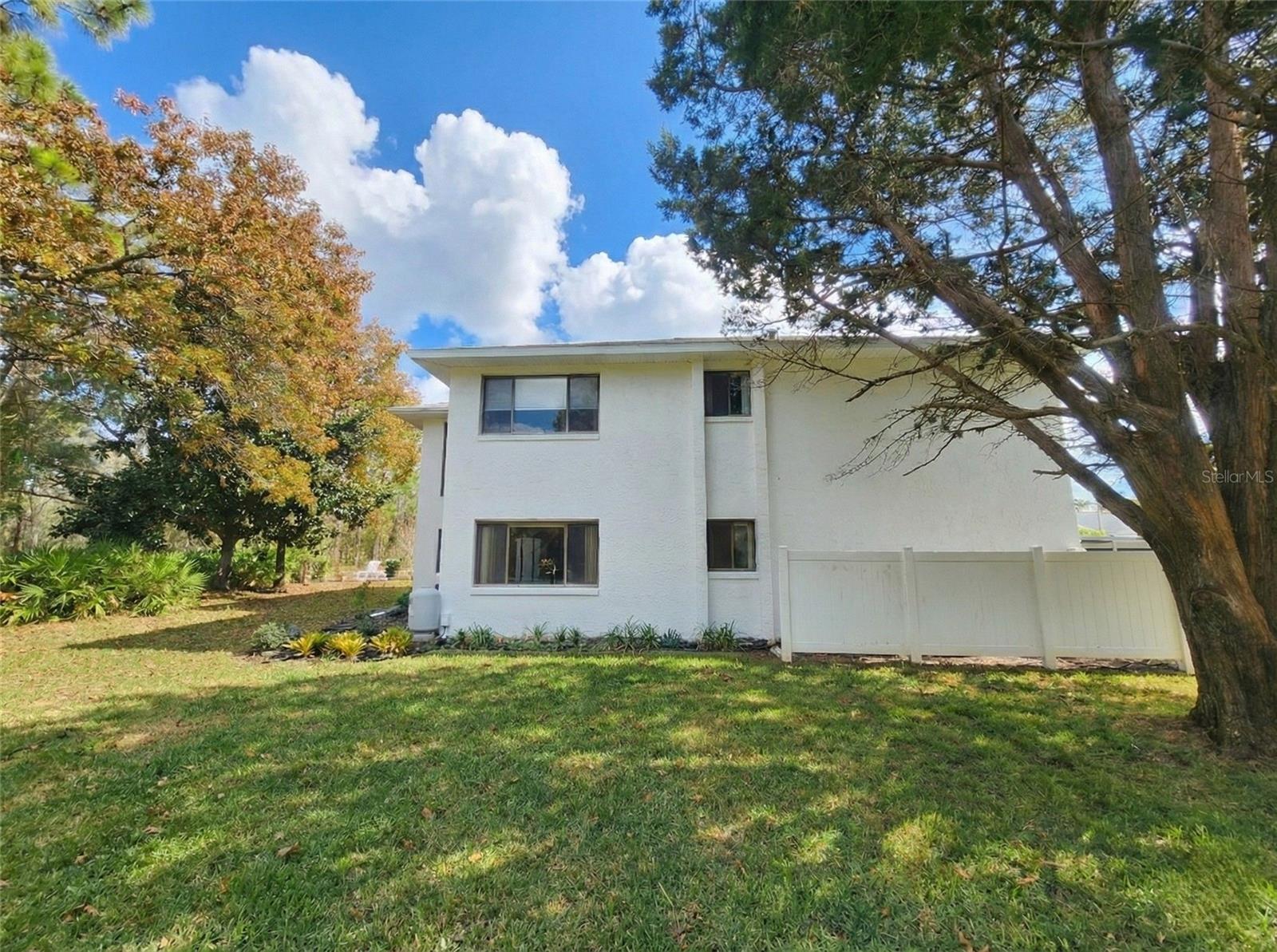 Image 17 of 21 For 91 Anton Court Q