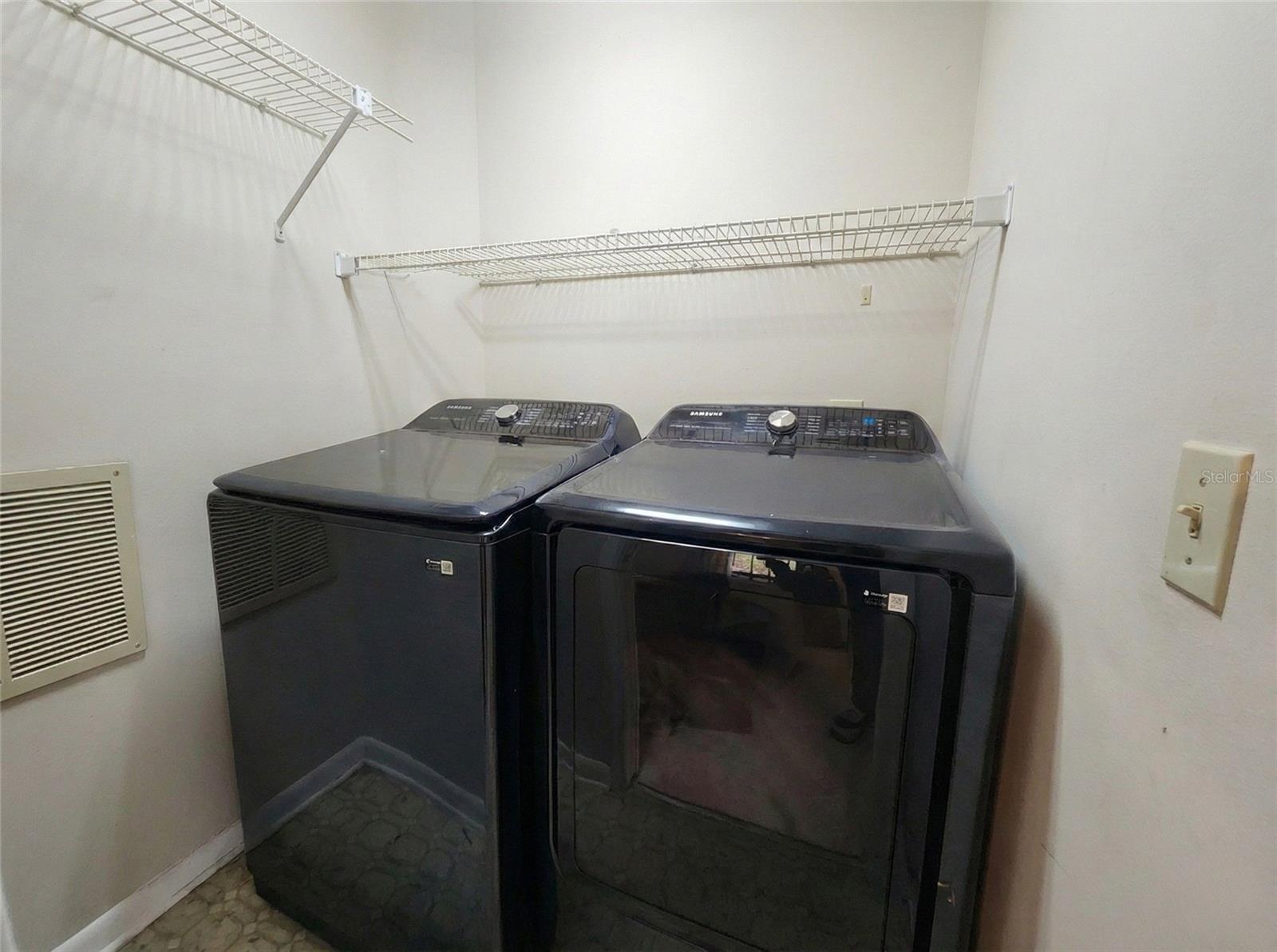 Image 19 of 21 For 91 Anton Court Q