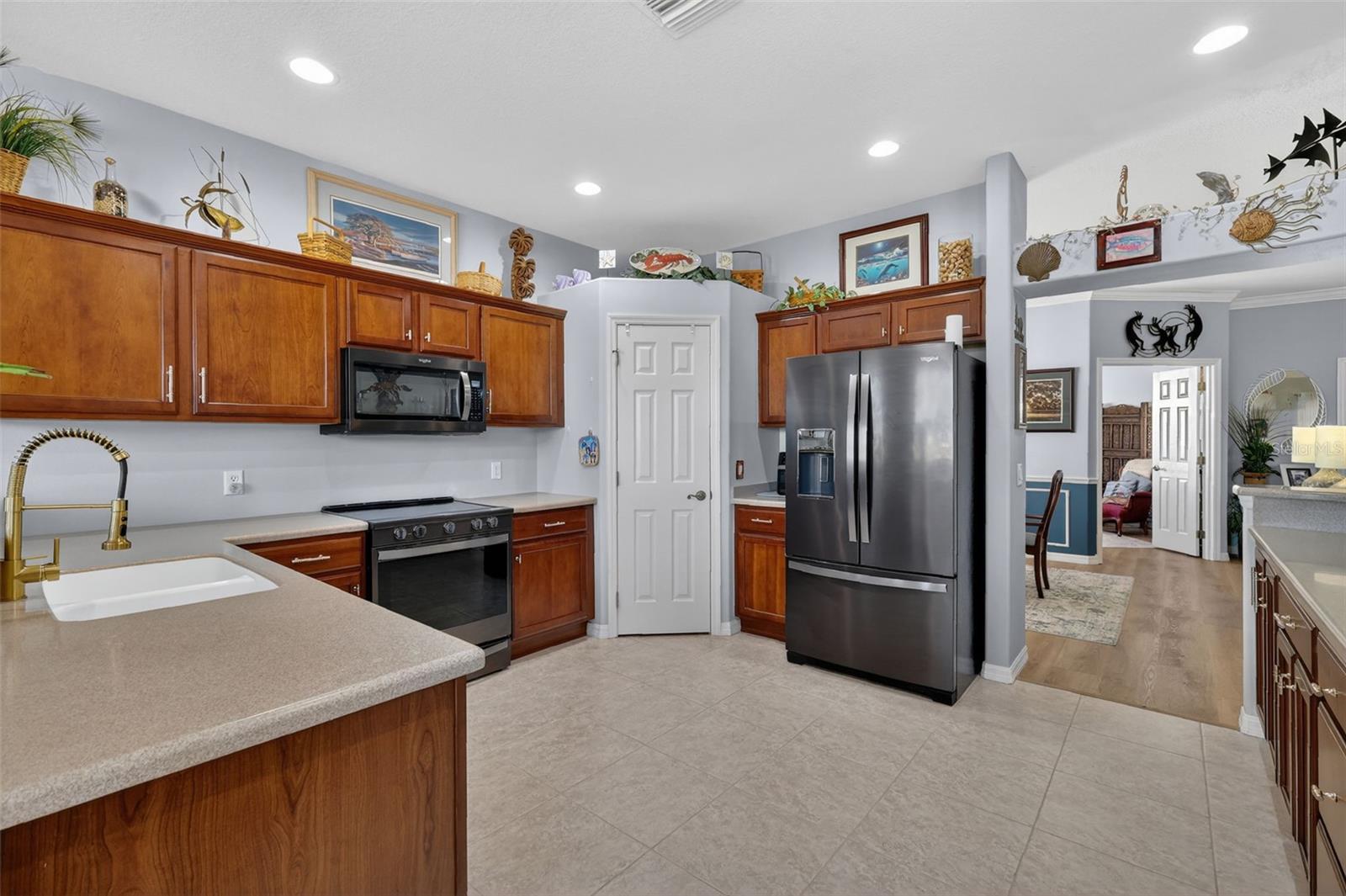 Image 10 of 30 For 16288 14th Avenue Road