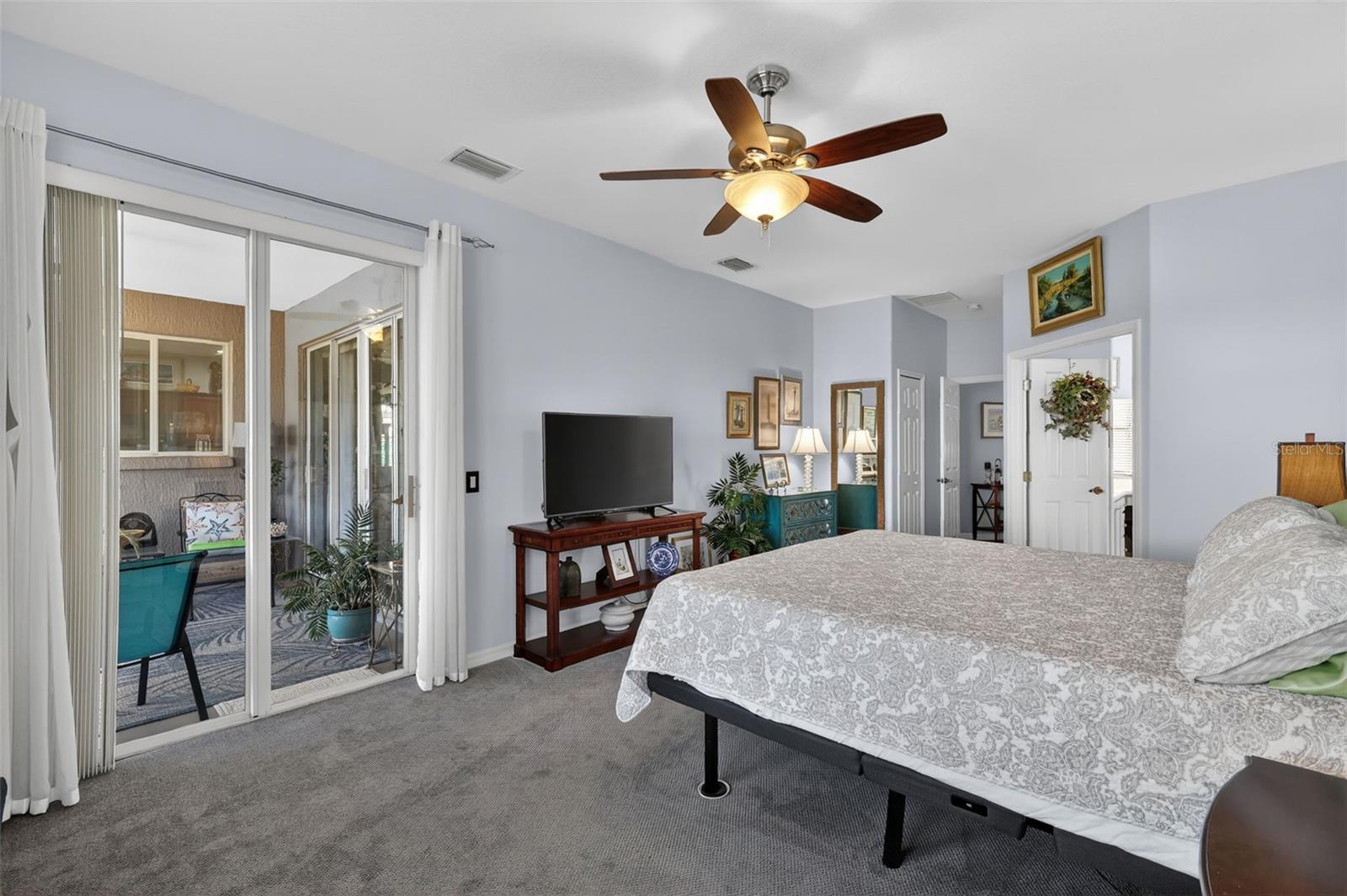 Image 15 of 30 For 16288 14th Avenue Road