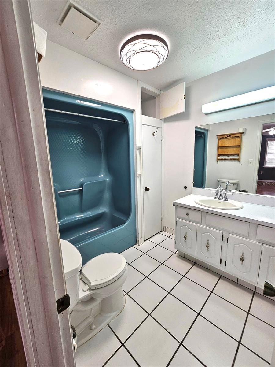 Image 26 of 57 For 14551 210th Court Road