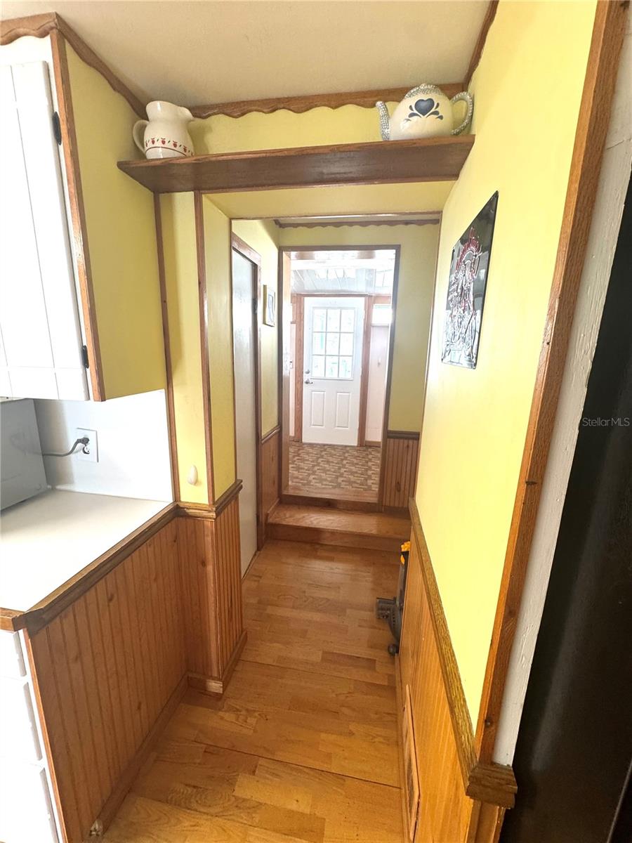 Image 30 of 57 For 14551 210th Court Road