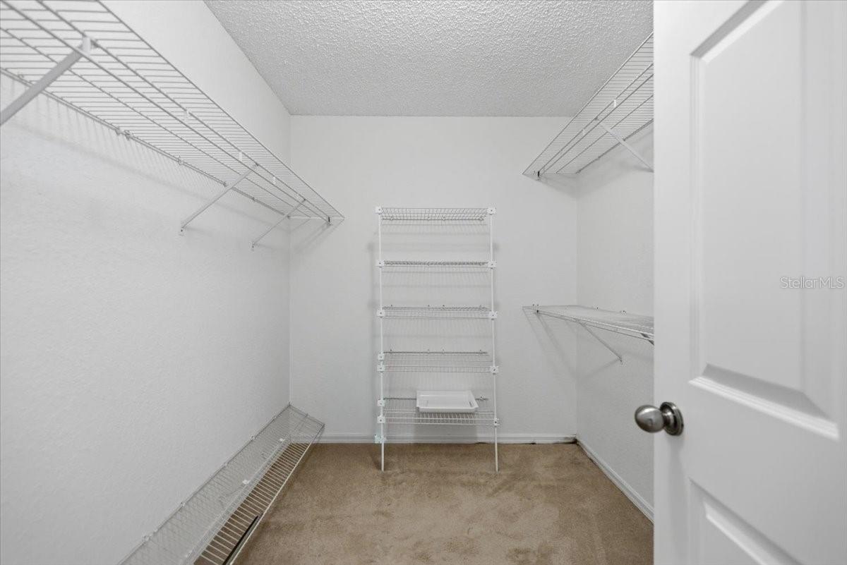 Image 13 of 39 For 11500 84th Avenue Road