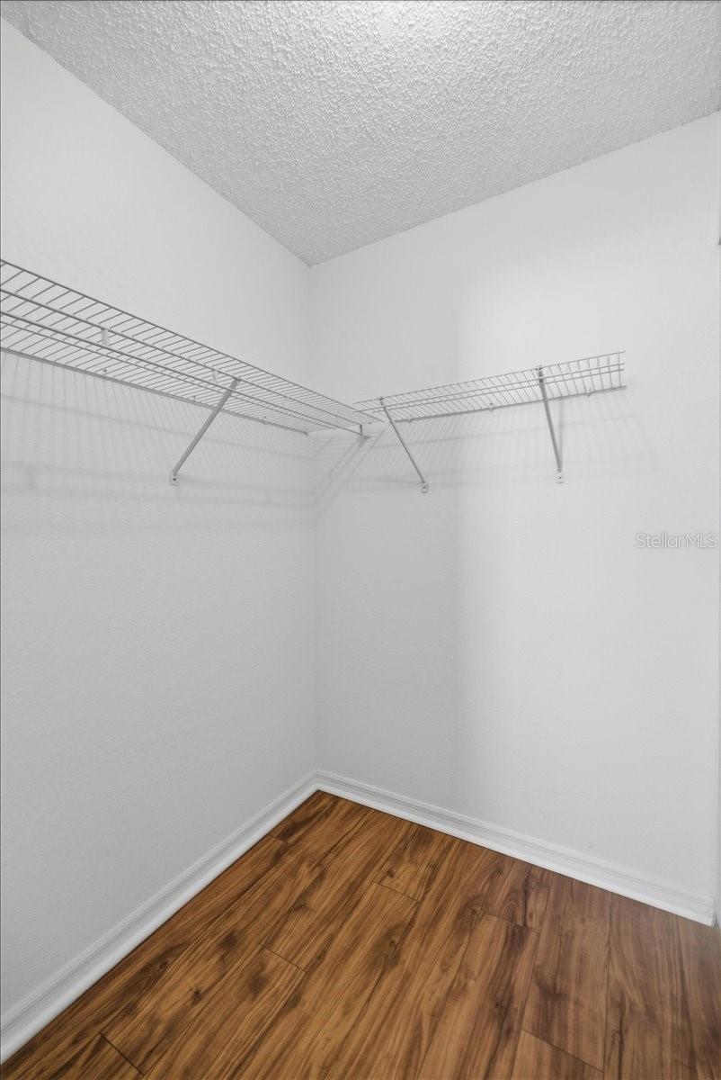 Image 22 of 39 For 11500 84th Avenue Road