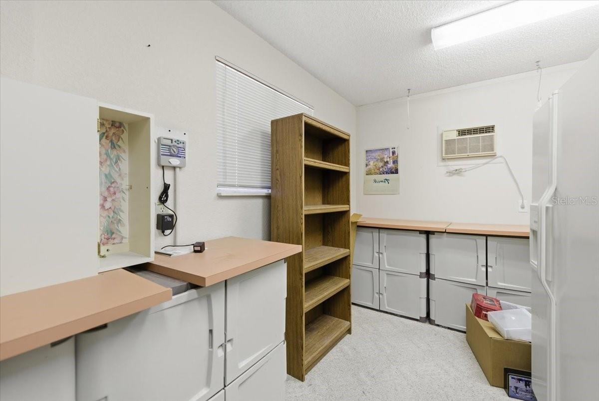 Image 28 of 39 For 11500 84th Avenue Road