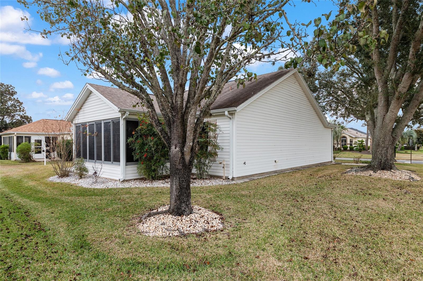 Image 22 of 31 For 1502 Avila Place