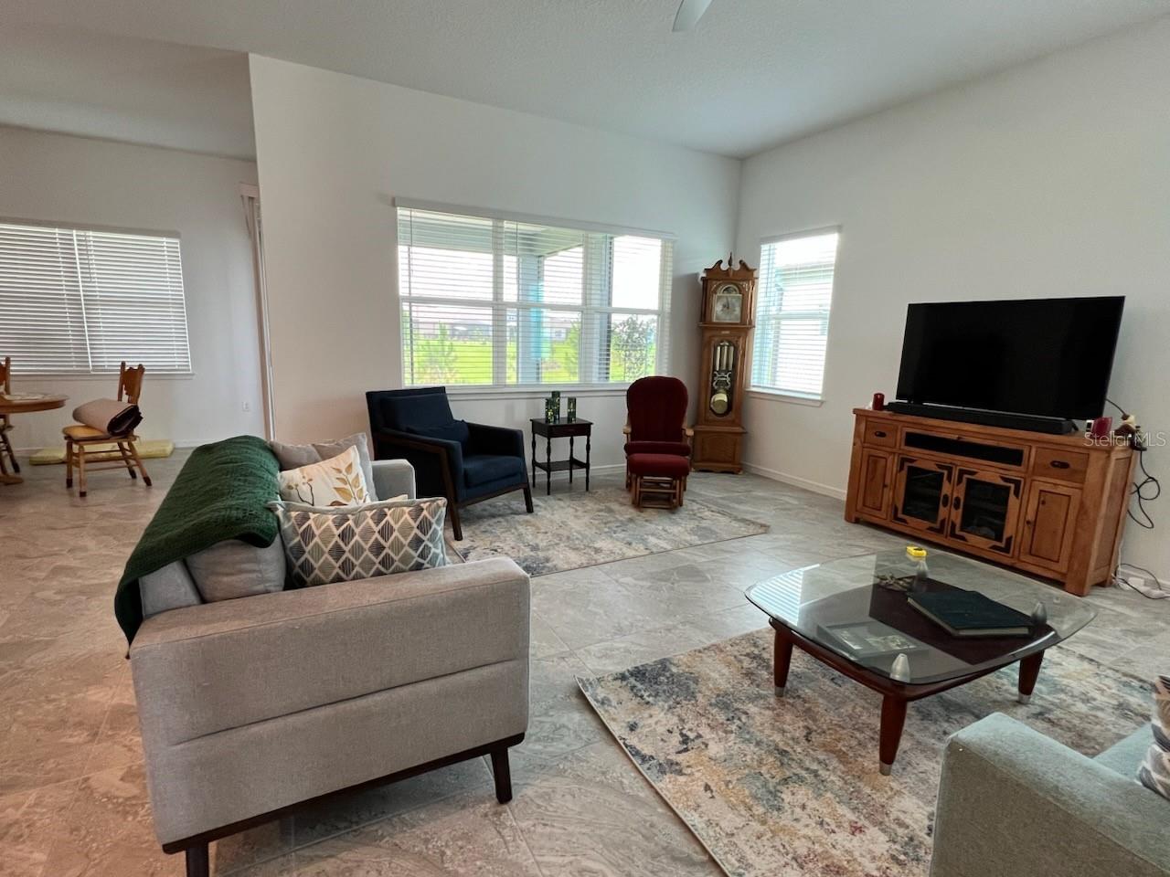 Image 16 of 79 For 6046 86th Circle