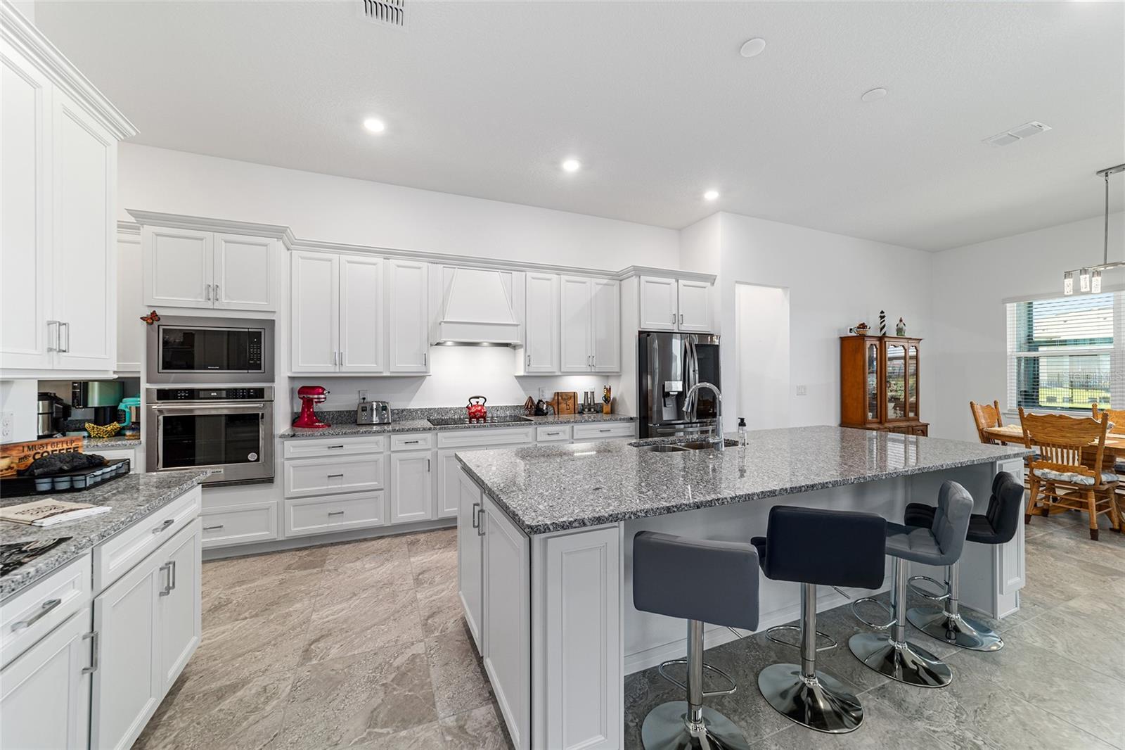 Image 18 of 79 For 6046 86th Circle