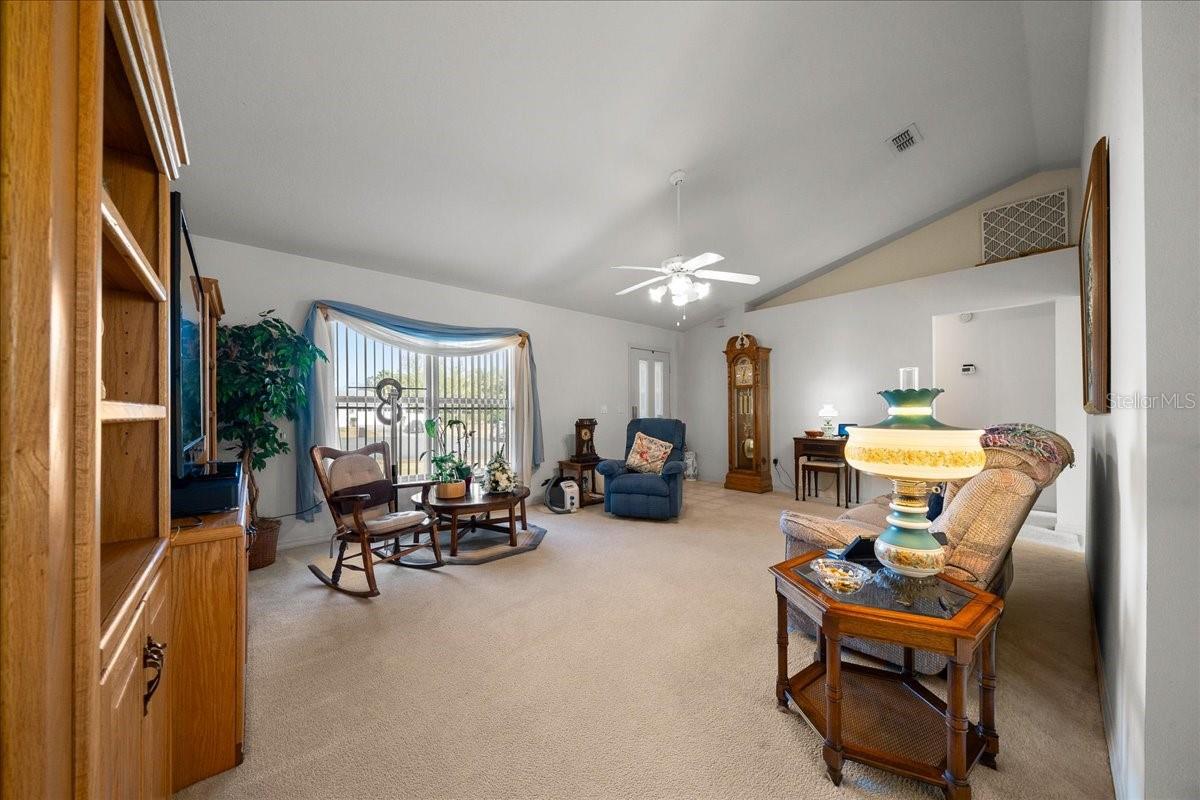 Image 7 of 25 For 5364 84th Place