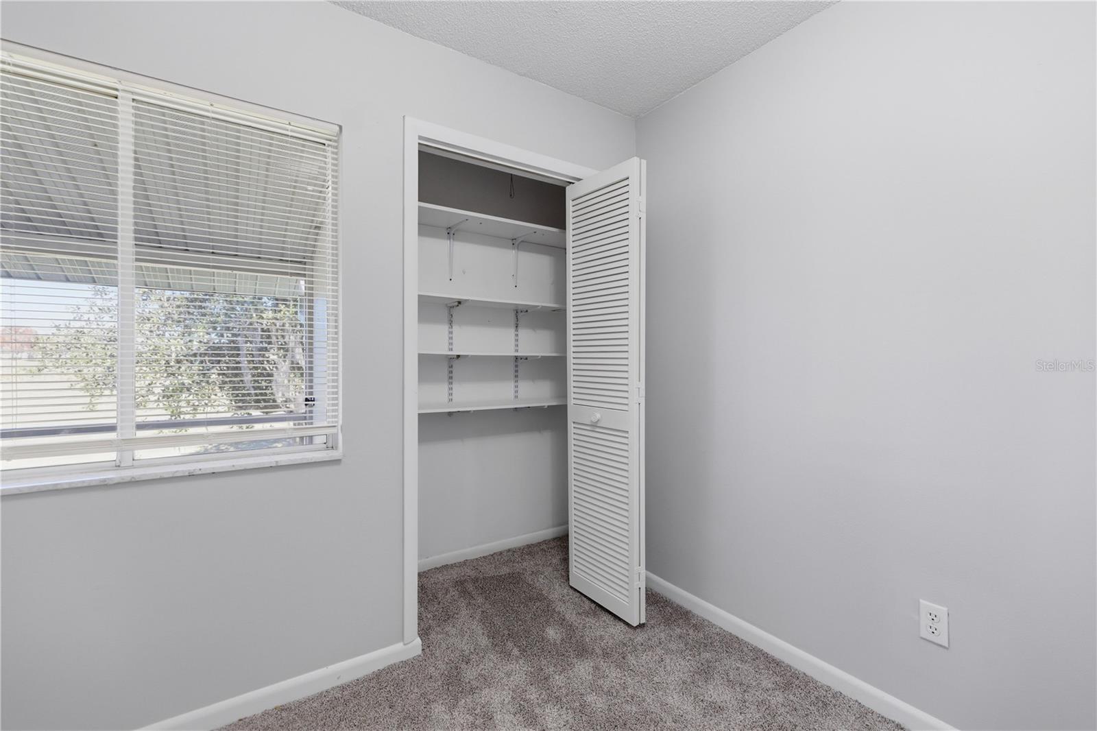 Image 20 of 33 For 574 Fairways Circle B