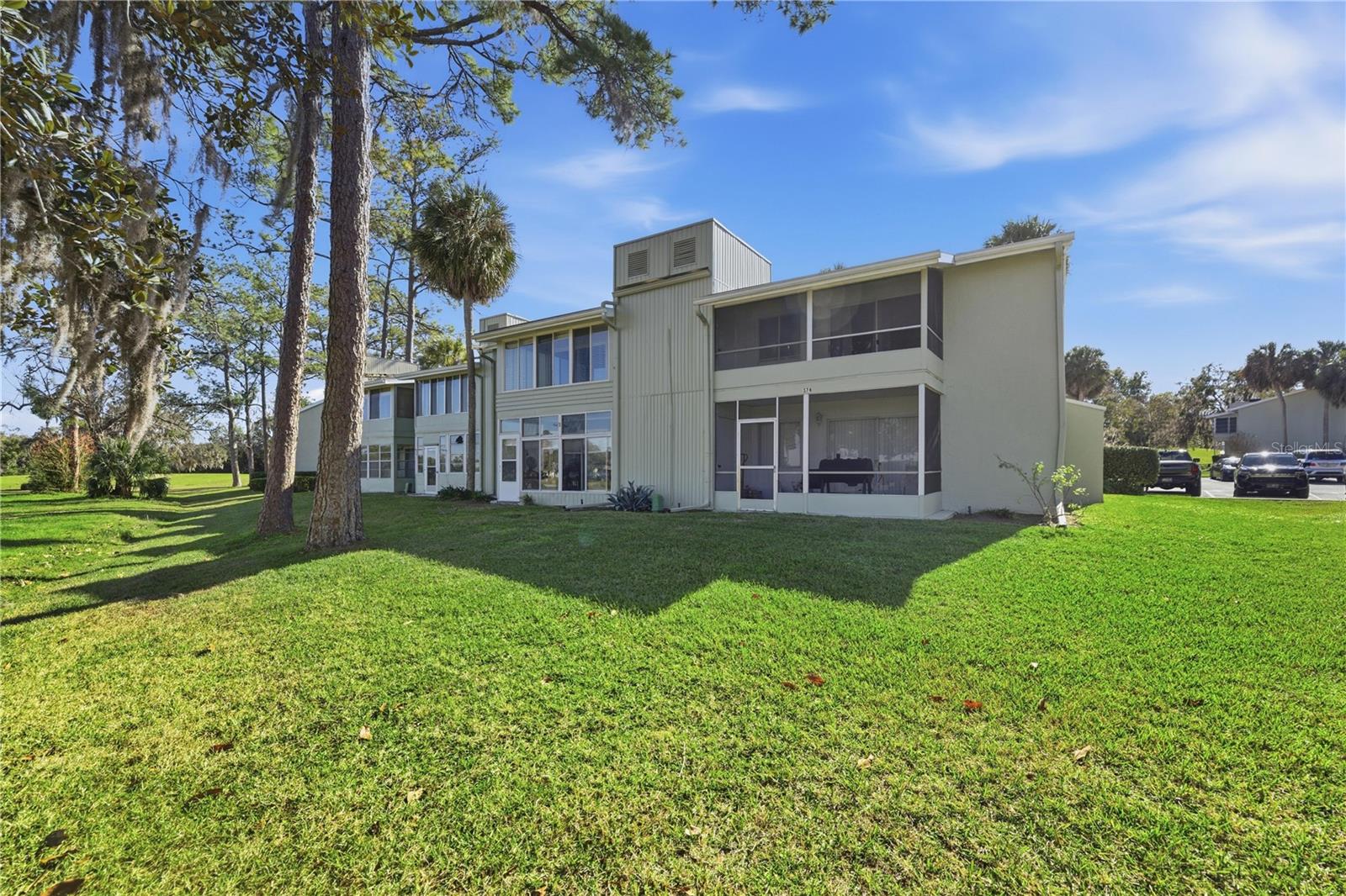 Image 29 of 33 For 574 Fairways Circle B