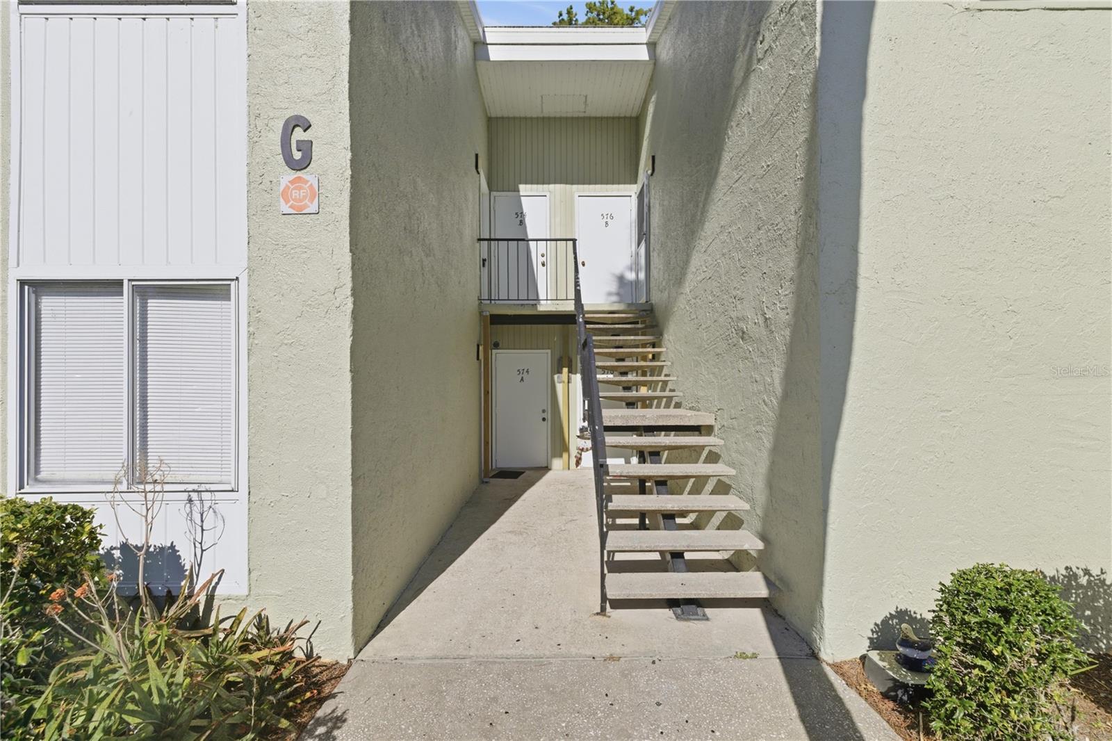 Image 4 of 33 For 574 Fairways Circle B