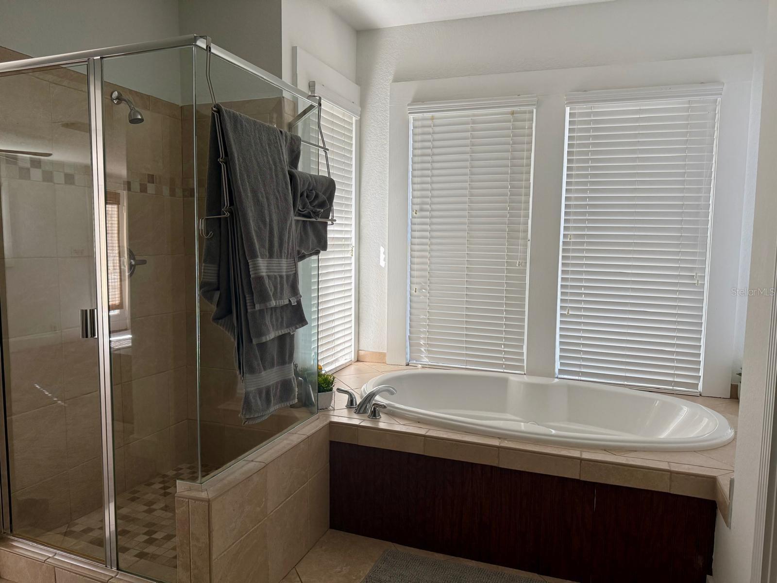 Image 6 of 15 For 910 2nd Street