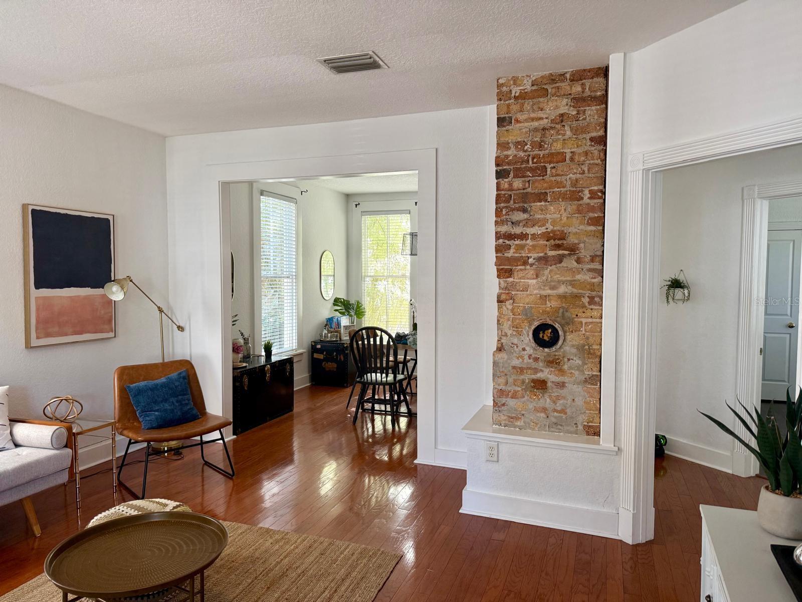 Image 7 of 15 For 910 2nd Street