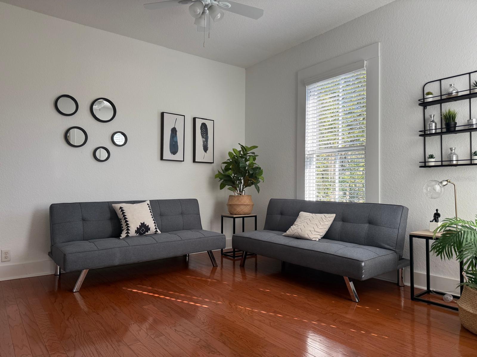 Image 9 of 15 For 910 2nd Street