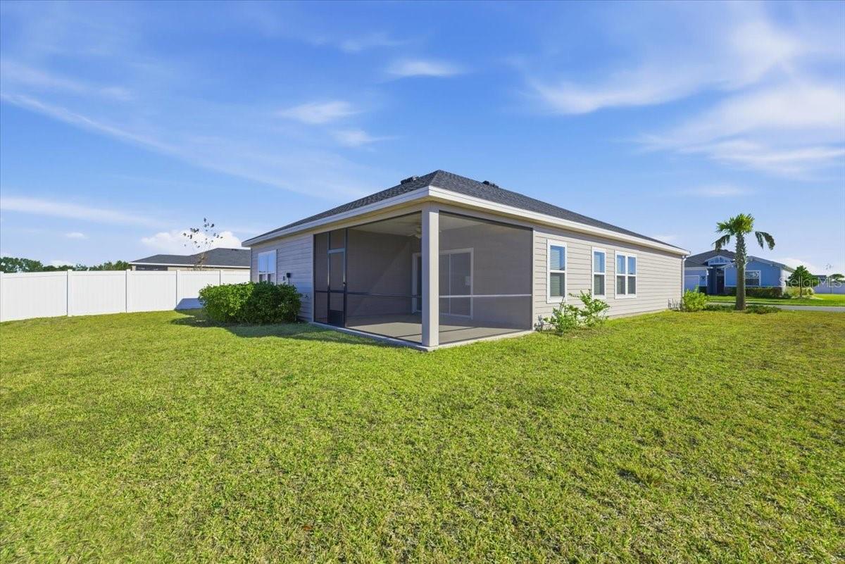 Image 25 of 33 For 9025 58th Circle