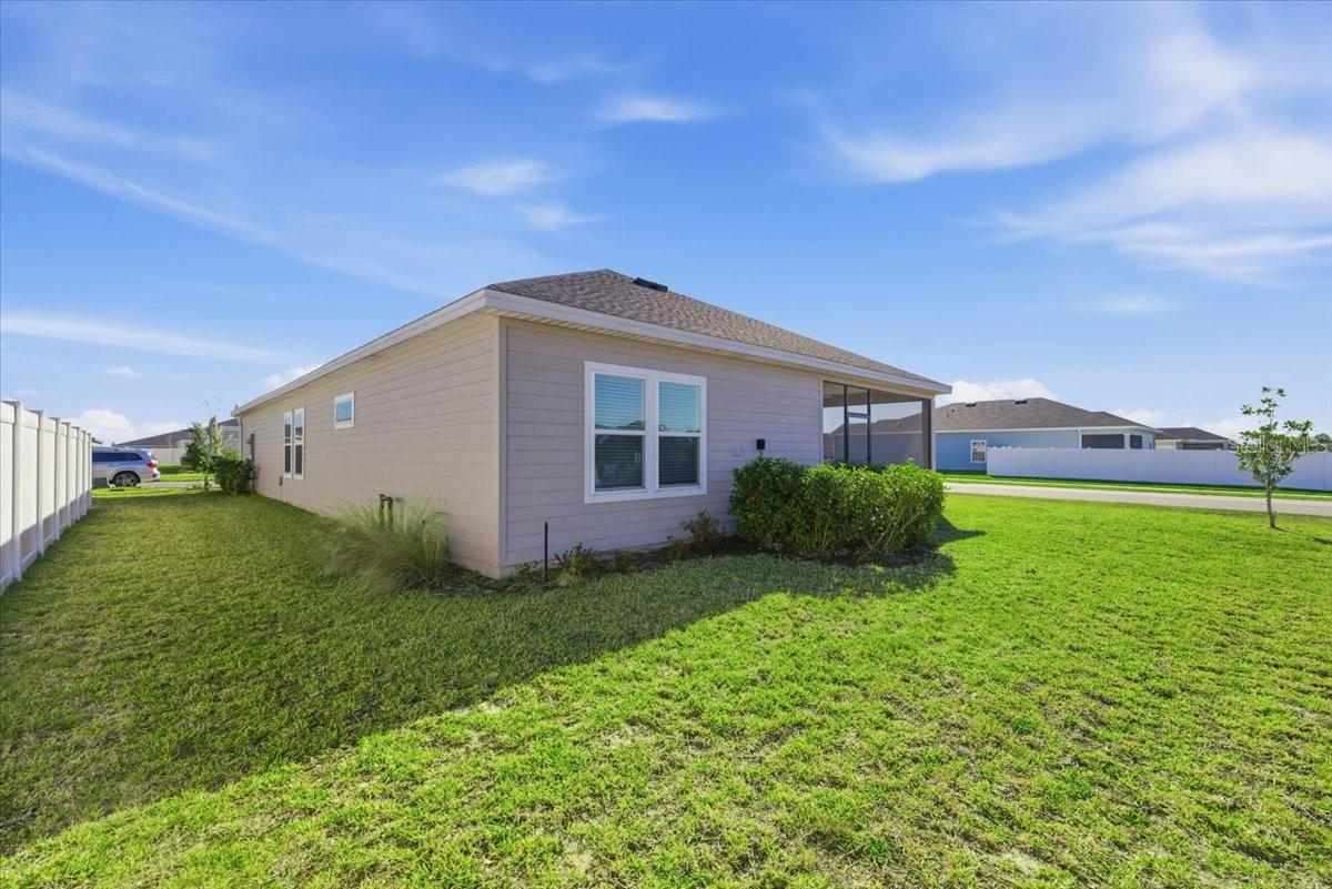 Image 26 of 33 For 9025 58th Circle