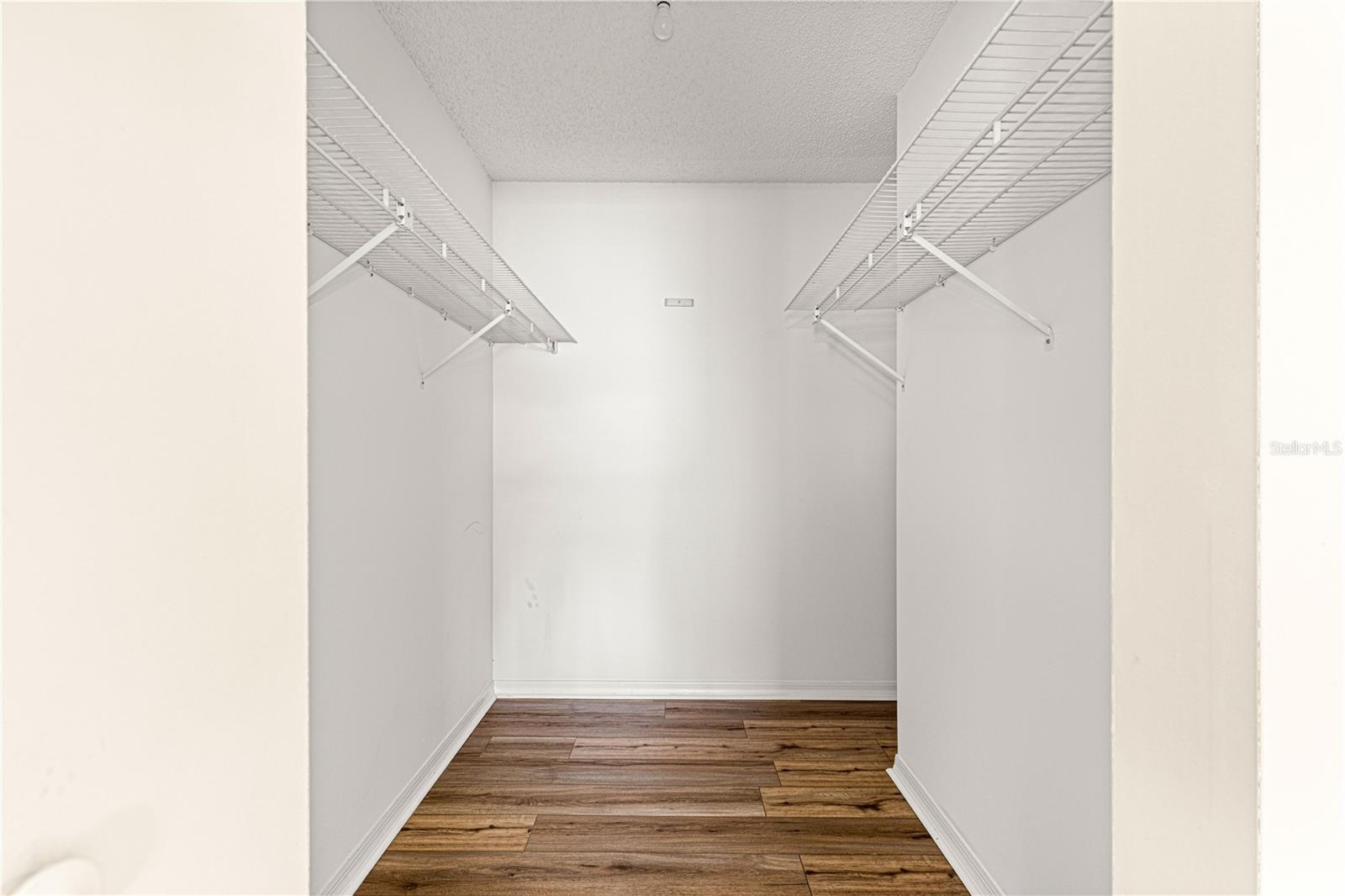 Image 17 of 38 For 10780 62nd Avenue Road