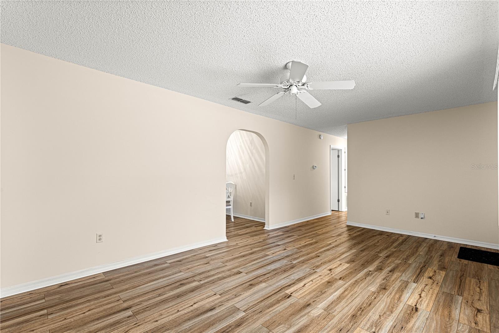 Image 8 of 38 For 10780 62nd Avenue Road