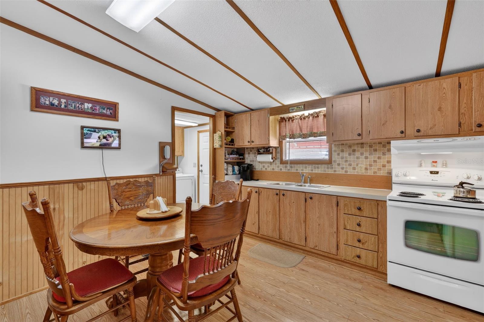 Image 15 of 26 For 16571 102nd Court Road