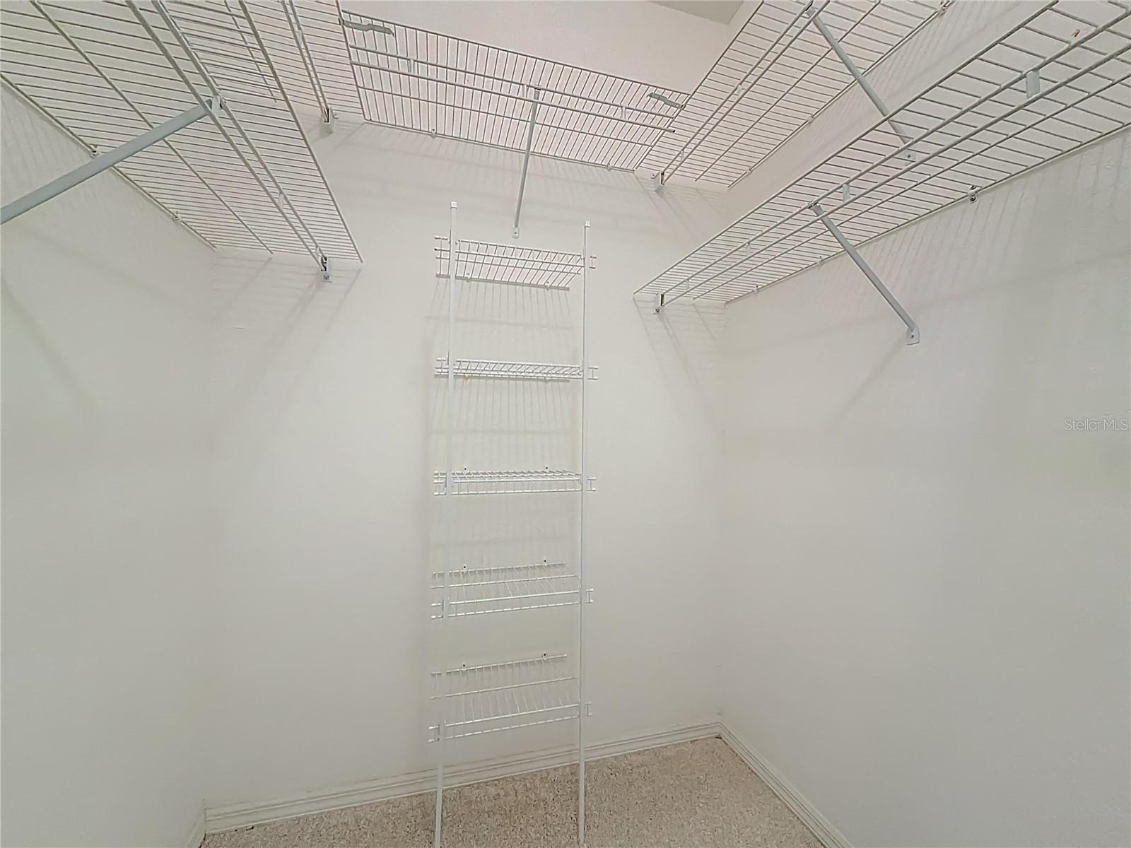 Image 16 of 66 For 11456 67th Court