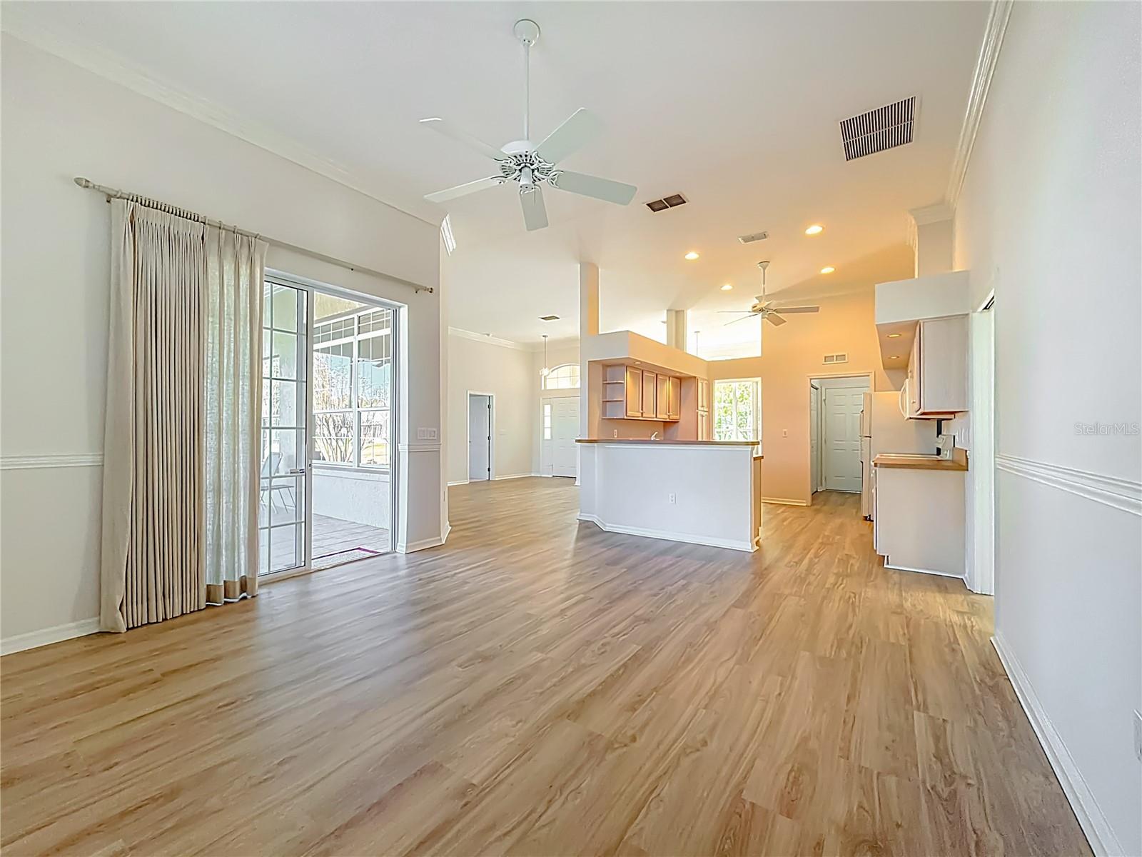 Image 20 of 66 For 11456 67th Court