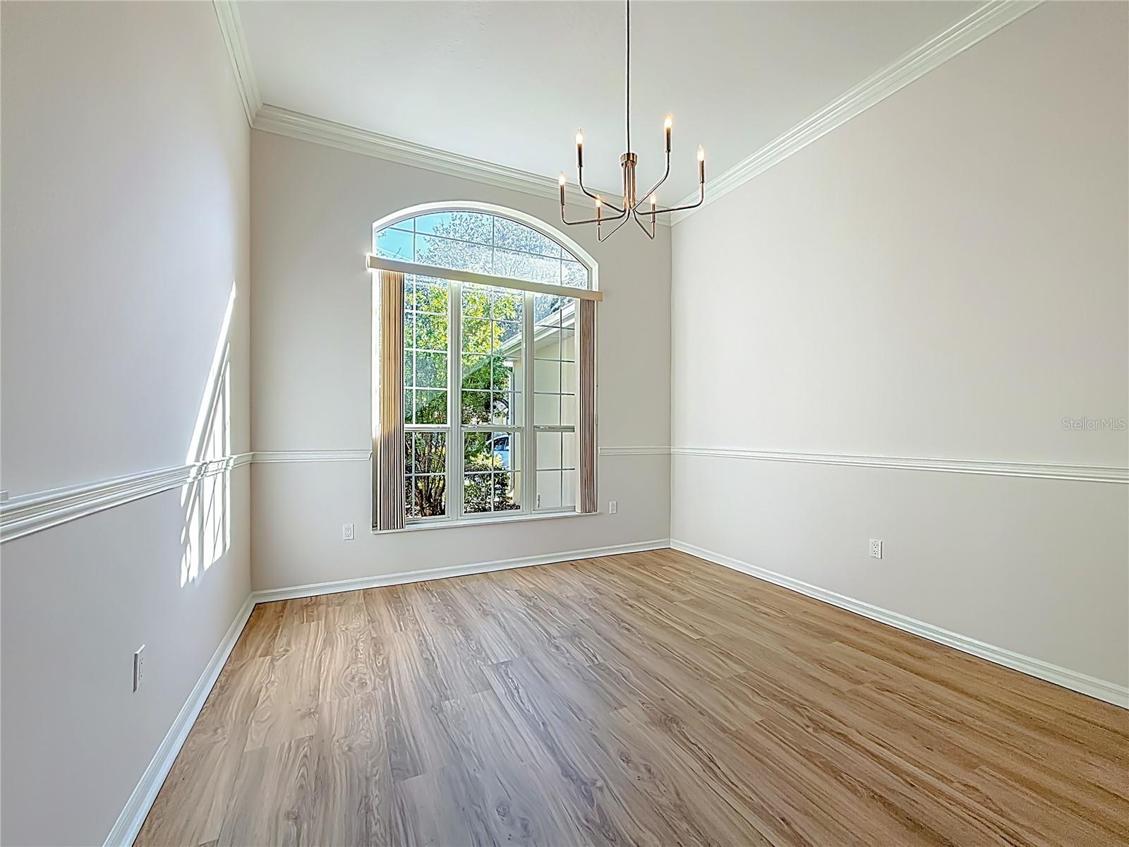 Image 28 of 66 For 11456 67th Court