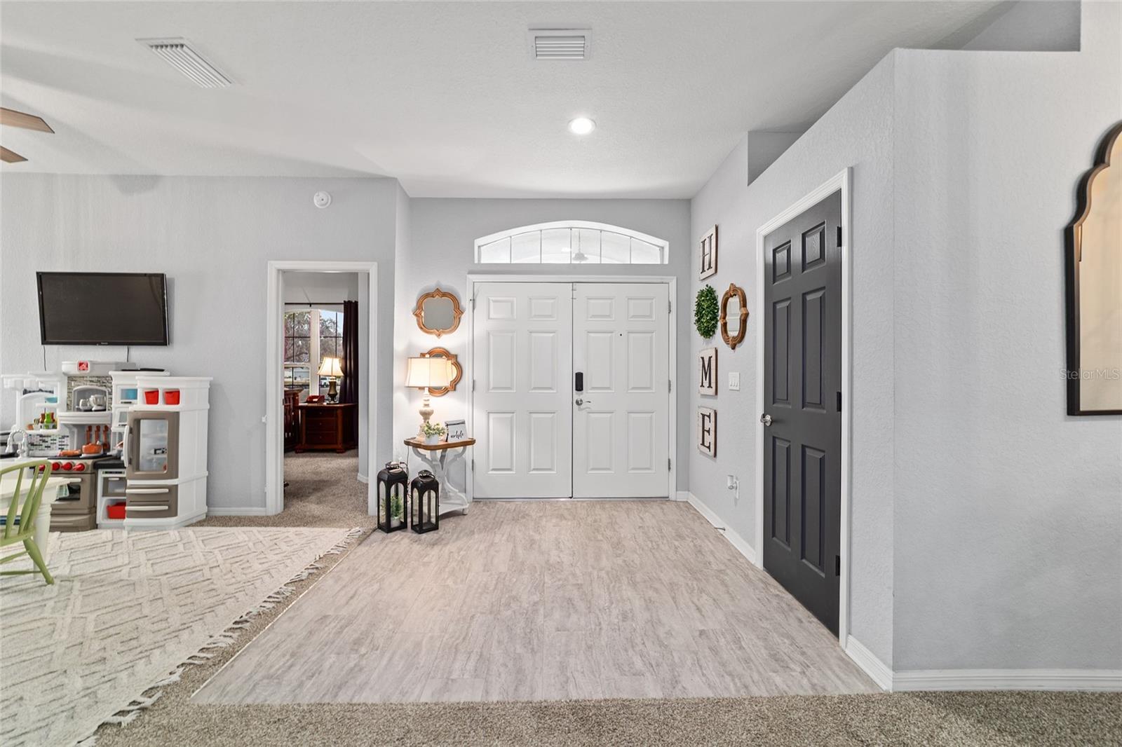 Image 13 of 84 For 11769 60th Court