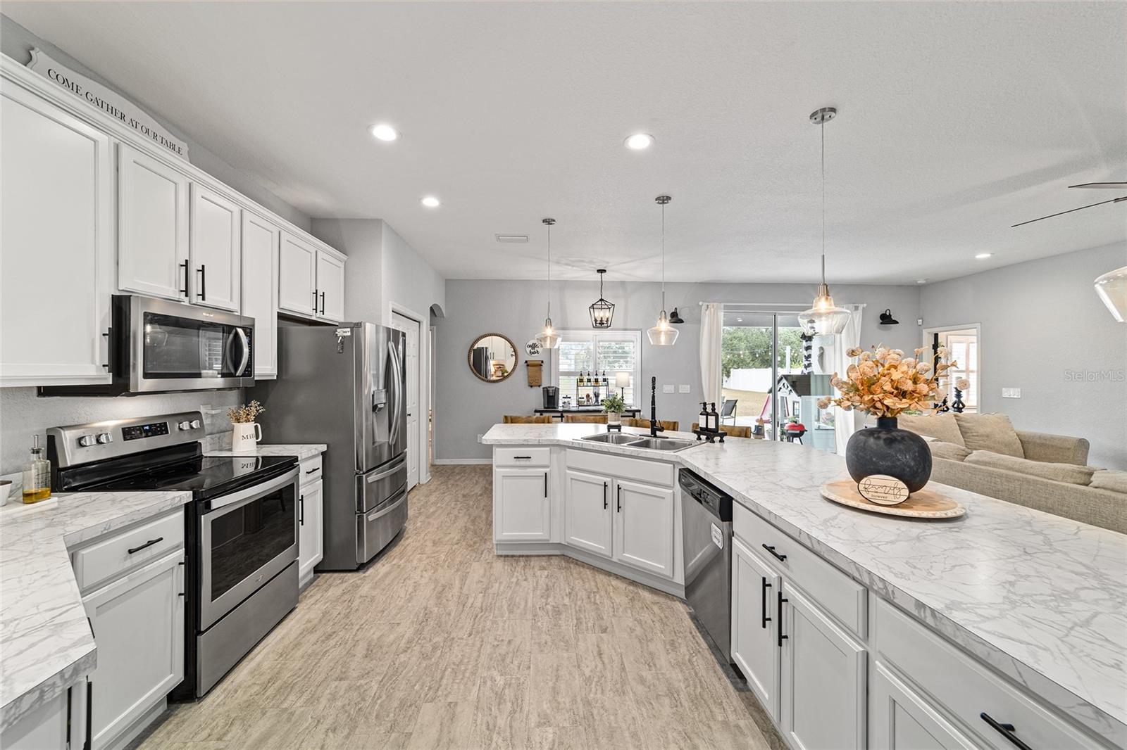 Image 36 of 84 For 11769 60th Court