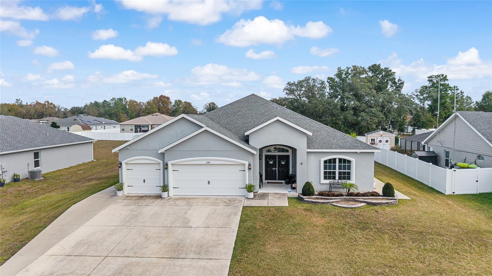 Image 4 of 84 For 11769 60th Court