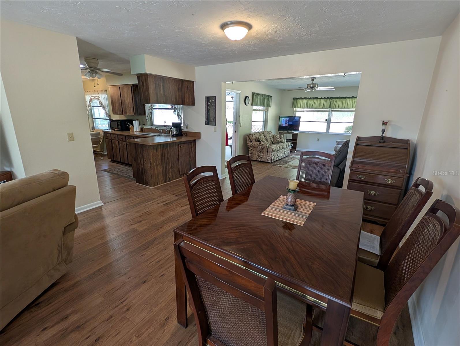 Image 11 of 43 For 400 Washington Street