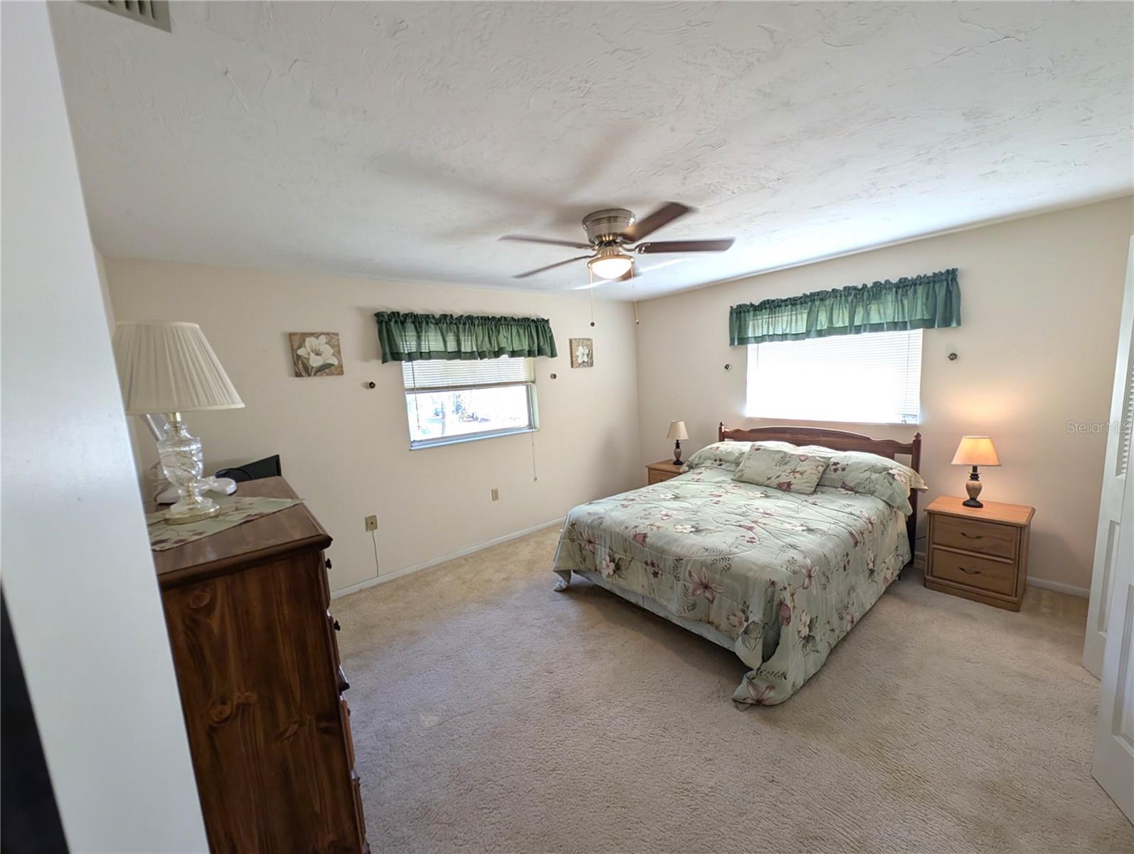 Image 19 of 43 For 400 Washington Street