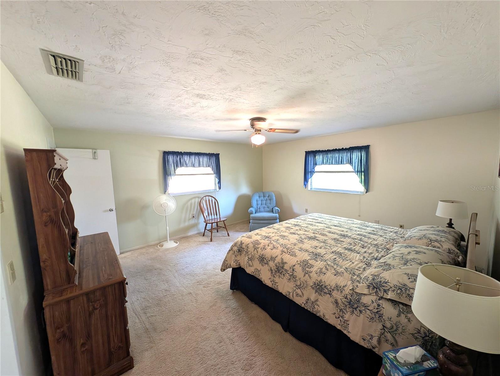 Image 20 of 43 For 400 Washington Street