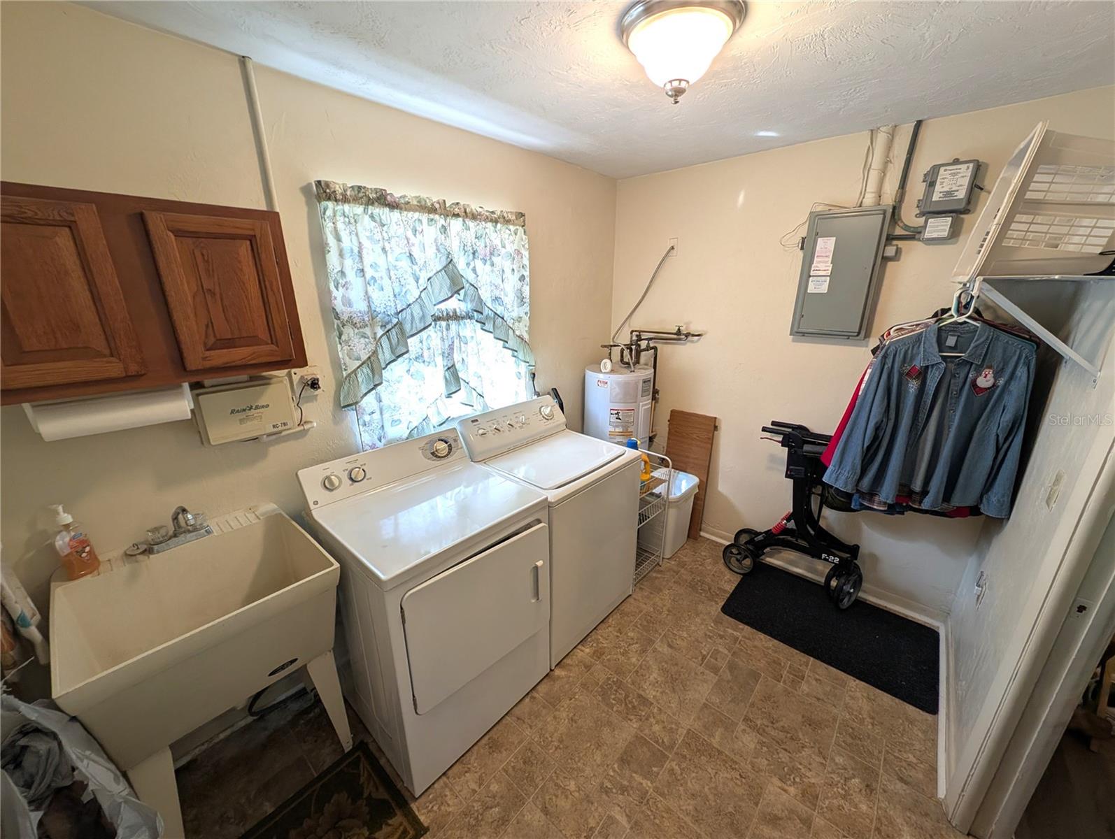 Image 32 of 43 For 400 Washington Street