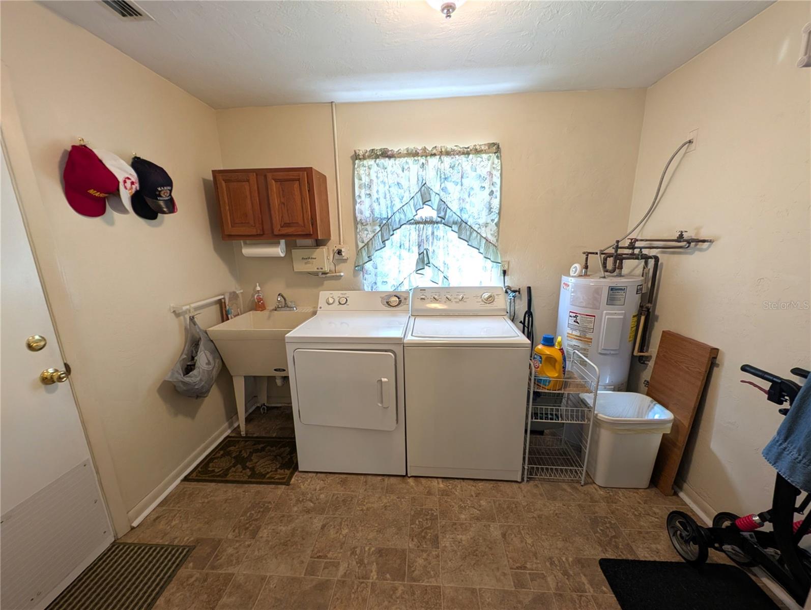 Image 33 of 43 For 400 Washington Street